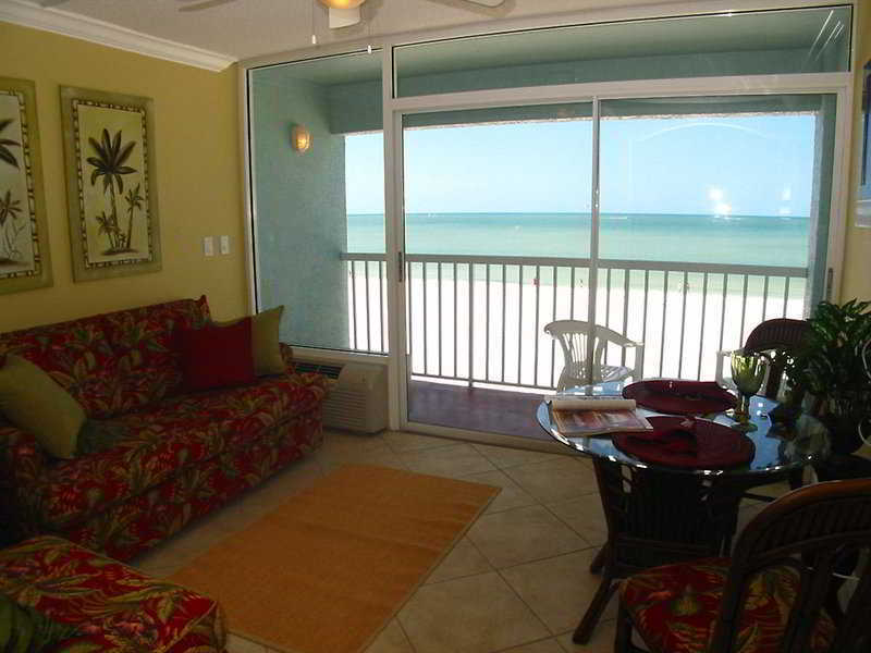 Barefoot Beach Club St. Pete Beach Exterior foto