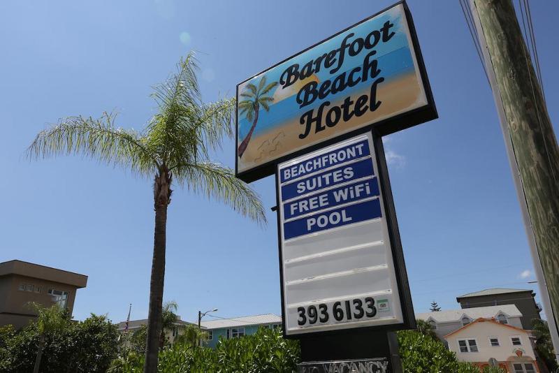 Barefoot Beach Club St. Pete Beach Exterior foto