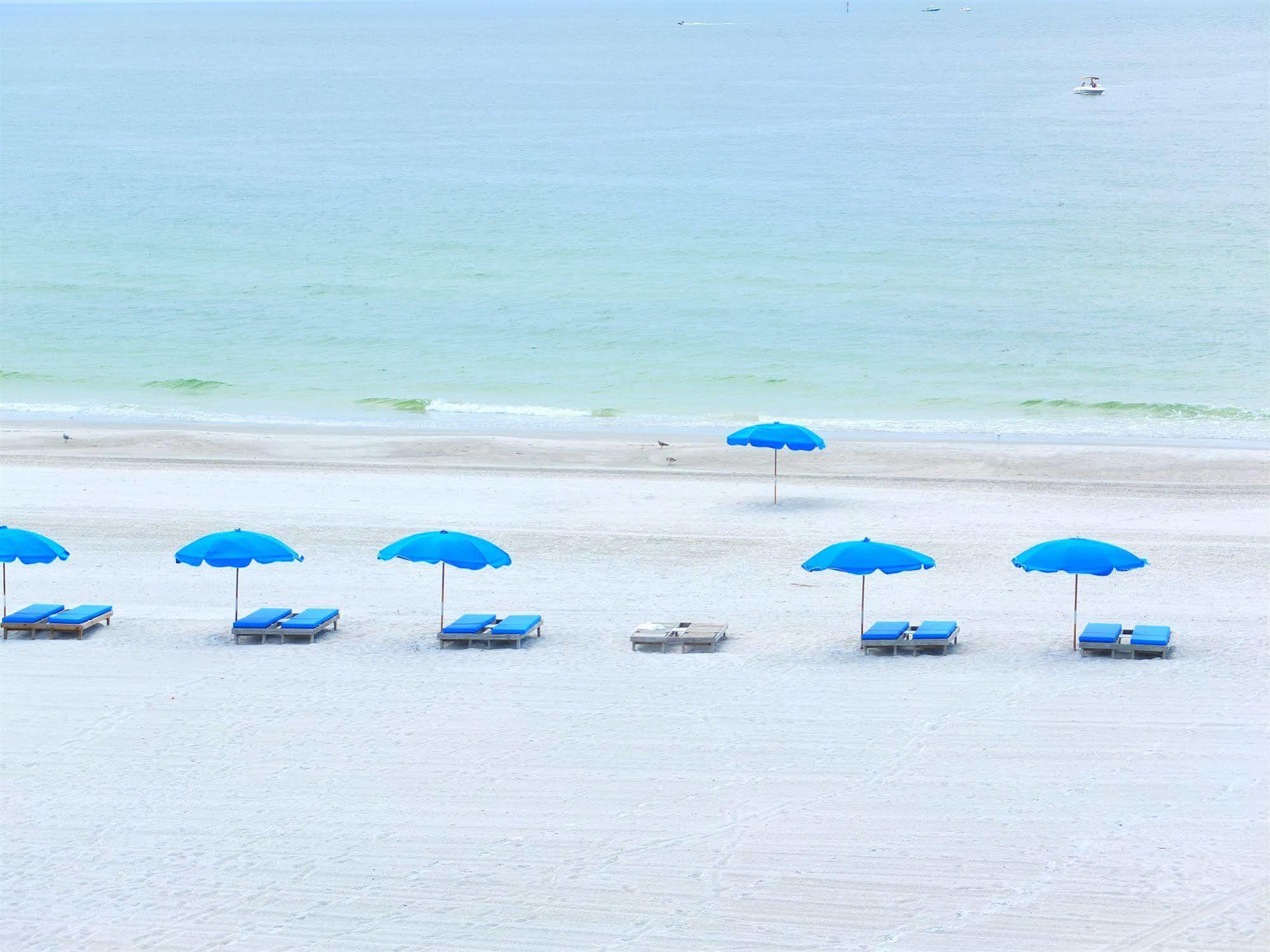 Barefoot Beach Club St. Pete Beach Exterior foto
